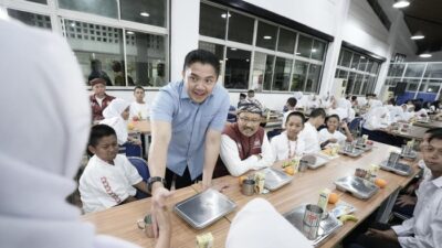 Mensos Sebut Seskab Teddy Didaulat Guru dan Kepsek Jadi Duta Sekolah Rakyat – Update 1