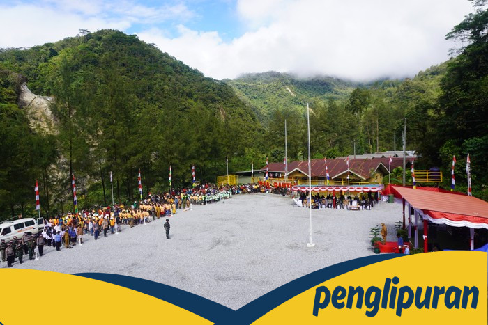Merah Putih Berdahikan di Hati Papua: Kisah Pemuda Banti yang Membangun Kebersamaan