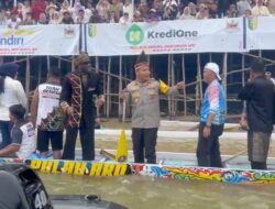 **Melly Mike Berikan Wajah Baru Pacu Jalur, Kapolda Riau: Lestarikan Budaya dan Alam!**