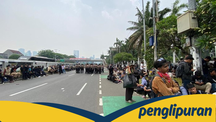 Demo 25 Agustus di Depan DPR: Apakah Lalin Jalan Gatot Subroto Siap untuk Krisis?