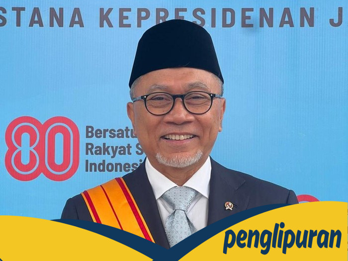 Dapat Tanda Kehormatan dari Prabowo, Menko Zulhas: Ini Untuk Para Petani - Update 1