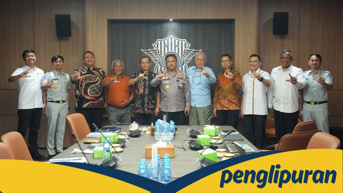 **Kakorlantas Polri Bersama Pakar: Transformasi Lalu Lintas untuk Kepercayaan Masyarakat**