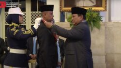 **Momen Prabowo Ralat MC: Gugatan atas Slip-Up di Acara Kehormatan**