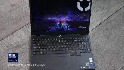 **Lenovo Legion 5i 15IAX10: Transformasi Gaming dengan Layar OLED dan AI Pintar**