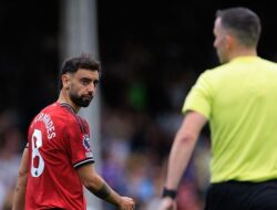 Bruno Fernandes Gagal Penalti Karena Wasit, Pengaruhnya Bagaimana?