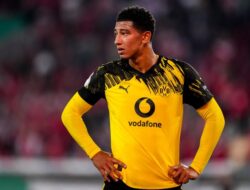 **Dortmund Seri, Ayah Bellingham Ngamuk Usai Putranya Diganti**