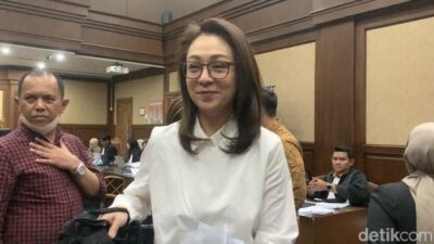 Eks Istri Sebut Antonius Kosasih Tak Pernah Terbuka soal Sumber Penghasilan – Update 1