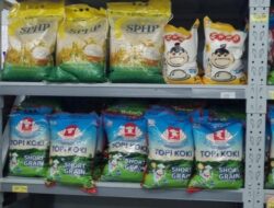 **Polda Metro Cek Stok Beras di Supermarket Jaksel, Begini Hasilnya**