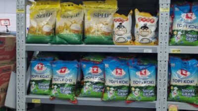 **Polda Metro Cek Stok Beras di Supermarket Jaksel, Begini Hasilnya**