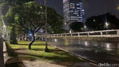 **Lalin Depan DPR dan Tol Dalkot Masih Ditutup Malam Ini, Begini Situasinya**