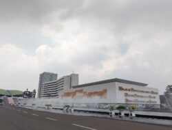 Demo Membuat Lalin Depan DPR Turun, Kini Sudah Normal Lagi!