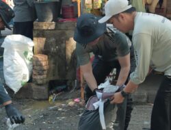 Polisi-Pemkab Kuansing Bersihkan Sampah di Tepian Narosa Usai Pacu Jalur – Update 1