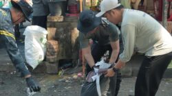 Polisi-Pemkab Kuansing Bersihkan Sampah di Tepian Narosa Usai Pacu Jalur – Update 1
