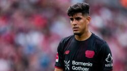 **Hincapie Siap Bergabung dengan Arsenal, Bersaing dengan Tottenham**