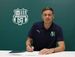 **Matic Resmi Gabung Sassuolo, Bersama Jay Idzes di Tim Hijau-Hitam**