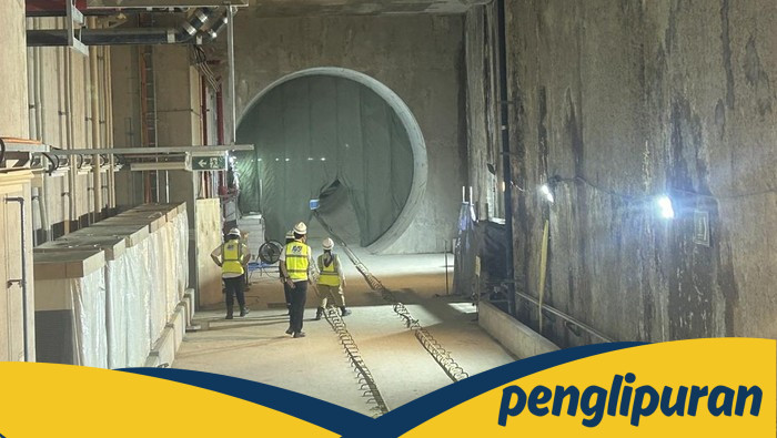 [MRT Monas 2027: Wajah Baru Transportasi atau Masalah Baru? ]