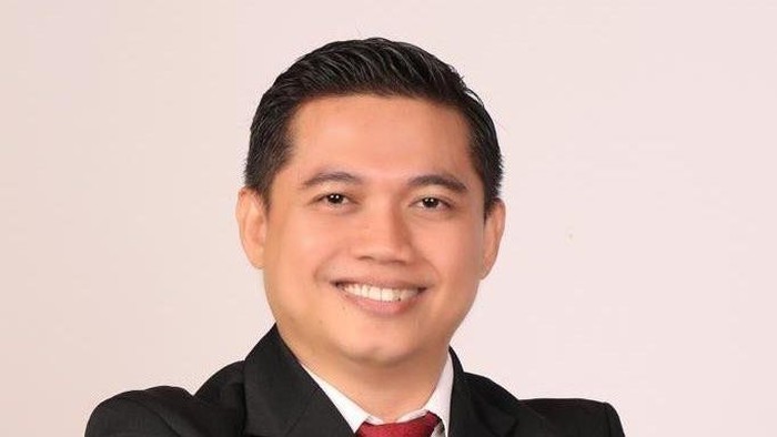 Dwi Hartono, Otak Pembunuhan Kacab Bank, Diduga Palsukan Ijazah Berulang Kali