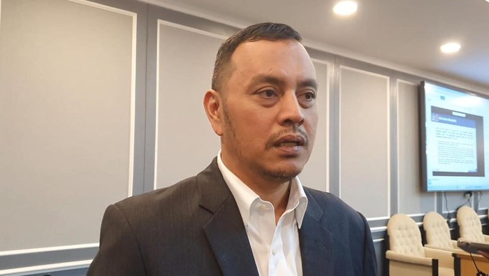 Komisi XIII DPR Berani, Bentuk Tim Revisi UU Hak Cipta, Libatkan LMKN-VISI-AKSI!