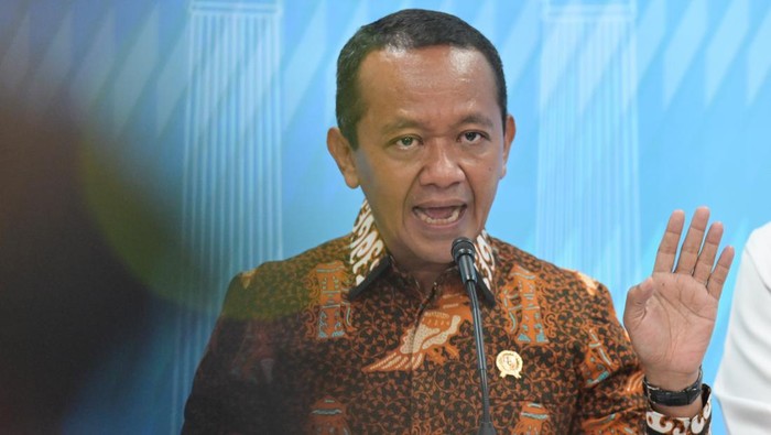 **Bahlil soal Wamenaker Pengganti Noel: Golkar Serahkan Sepenuhnya ke Presiden**