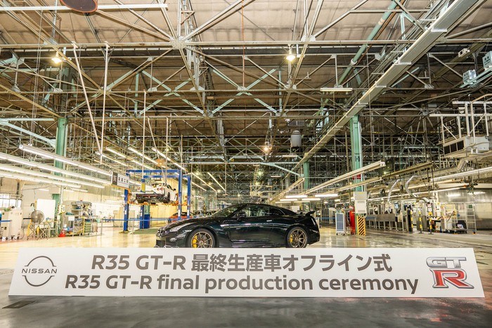 Sayonara! Produksi Nissan GT-R R35 Berakhir: Sebuah Kapitulasi di Dunia Performa Otomotif