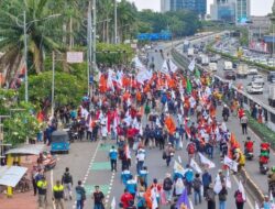 Disdik DKI: Siswa di Area Demo Wajib Belajar dari Rumah, Ini Alasannya!