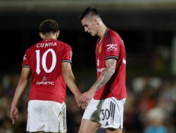 Phil Jones: Manchester United Lumpuh dalam Adu Penalti vs Grimsby Town