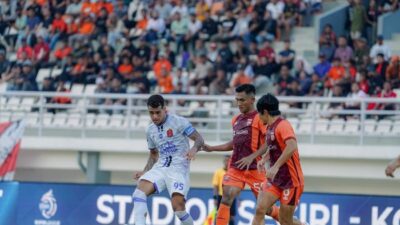 “Bersaing di Tanah Laskar: Persijap Vs Arema, Siapakah yang Akan Menang?”