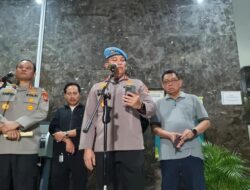 Kadiv Propam: 10 Polisi Terluka, 1 dalam Kondisi Kritis Usai Kawal Demo di Jakarta