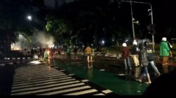 [Situasi Terkini di Mako Brimob Kwitang, Massa Bertahan hingga Dini Hari]