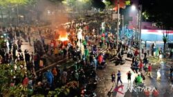 “Massa Tetap Bertahan di Mako Brimob Kwitang, Sempat Bakar Pospol Senen: Konflik Terus Berlanjut”