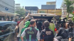 “Ojol Jadi Saksi Iringan, Jenazah Affan Kurniawan Menuju TPU Karet Bivak”