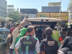 “Ojol Jadi Saksi Iringan, Jenazah Affan Kurniawan Menuju TPU Karet Bivak”
