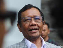 [Mahfud Ajak Semua Pihak Sabar & Jernih Sikapi Ojol Tewas Dilindas Rantis Brimob]