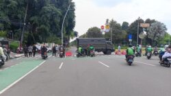 “Tutup! Jalur Tugu Tani Arah Senen Dialihkan karena Demo di Brimob Kwitang”