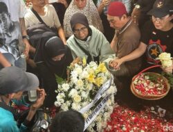 Tangis Ibunda Pecah di Pemakaman Affan Kurniawan – Update 1
