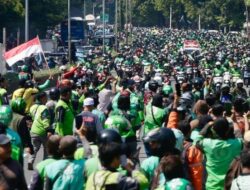 [Ojol Tewas, Media Asing Sorot Reaksi Brimob!]