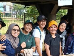 “Emak-emak Galang Dana Ratusan Juta, Bantu Logistik Massa Demo di PMJ: Solidaritas atau Kontroversi?”