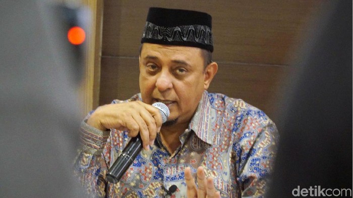 **Yusuf Martak Minta Polisi Tak Represif Tangani Demo, Serukan Warga Rasional**