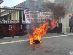 Sempat Bakar-bakar Ban, Massa Bela Ojol Diterima Polresta Bogor: Solidaritas Meluap atas Kematian Affan Kurniawan