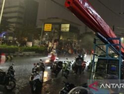 Demo di Jalan Otista Jaktim Mempaksa PKL Tutup Gerai, Khawatir Terjadi Konflik