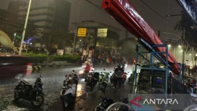 Demo di Jalan Otista Jaktim Mempaksa PKL Tutup Gerai, Khawatir Terjadi Konflik