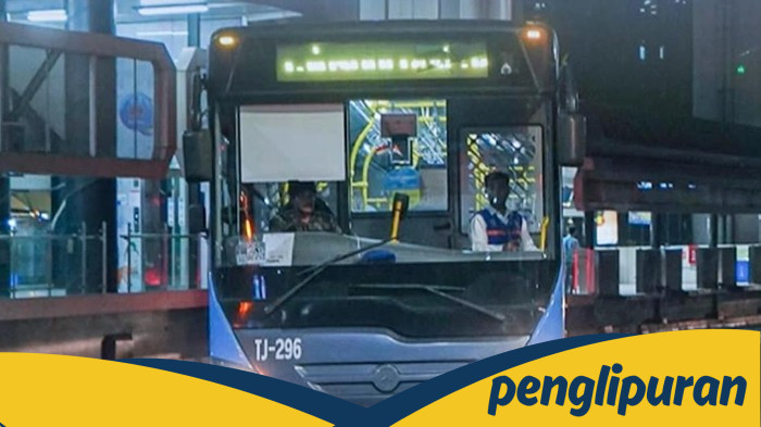 TransJakarta Siap Hentikan Sementara Seluruh Layanan Malam Ini, Apa yang Terjadi?