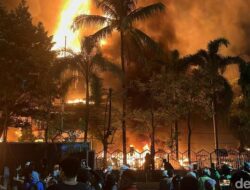 Apa yang Terjadi di Gedung DPRD Makassar? Massa Bakar, Paripurna Terhenti