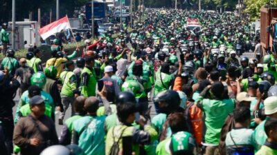 [Persembahan Terakhir Ojol untuk Affan: Kisah Tragis di Jalan]