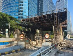 [7 Gerbang Tol Jasa Marga Terbakar, Demo Berujung Musibah]
