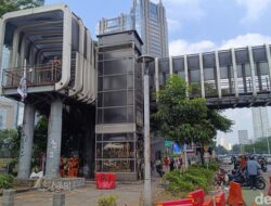 **Kondisi Terkini di Polda Metro: Halte dan JPO Jadi Sasaran Vandalisme**