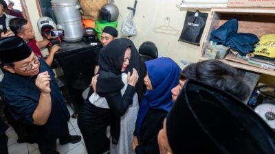 Puan Maharani Bertakziah ke Rumah Affan Kurniawan, Sampaikan Duka Melalui Pelukan Ibu Korban