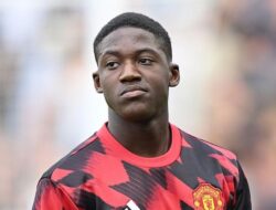 **Ruben Amorim Bertahan dengan Kobbie Mainoo, Manchester United Tetap Andalkan Pemain Muda Ini**