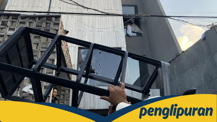 Warga Sebut Mobil Sahroni Sudah Dipindahkan Sebelum Rumah Dijarah Massa - Update 1