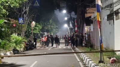 PETASAN vs GAS AIR MATA: KONFRONTASI BERBAHAYA DI MAKO BRIMOB KWTANG